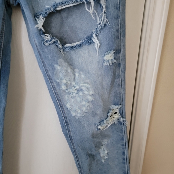 One Teaspoon Distressed Baggies Jeans - Picture 5 of 10